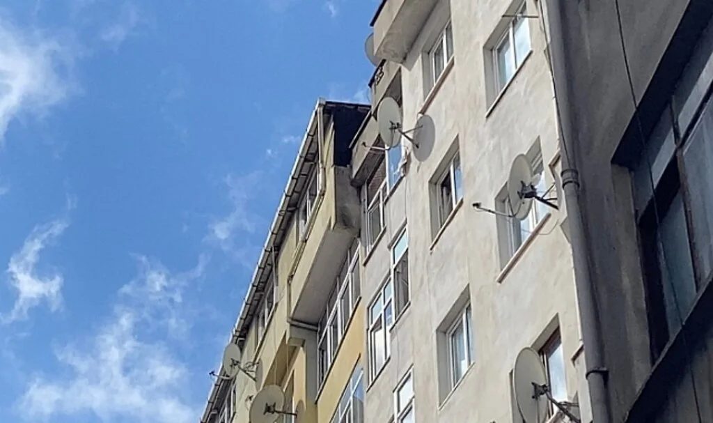 İstanbul’da 14 yaşındaki genç kızın sır ölümü: 11. kattan aşağıya düştü