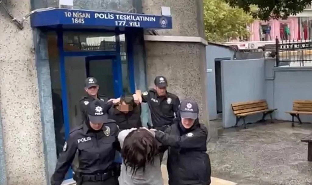 İstanbul’da kalorifer peteği hırsızları suçüstü yakalandı