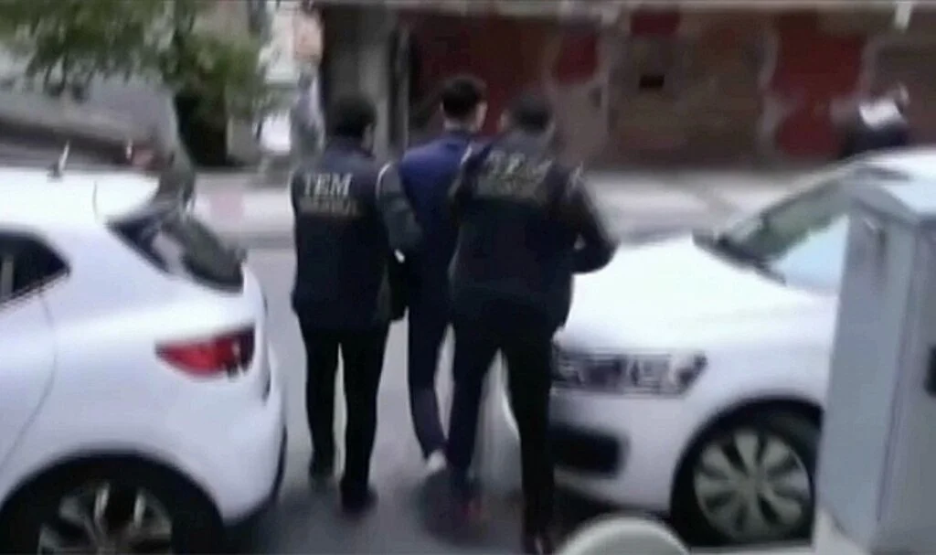 İstanbul'da terör örgütü PKK/KCK-PYD/YPG operasyonunda 14 şüpheli yakalandı
