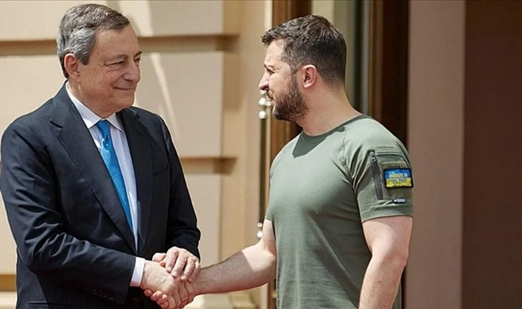 İtalya Başbakanı Draghi, Ukrayna Devlet Başkanı Zelenskiy ile telefonda görüştü