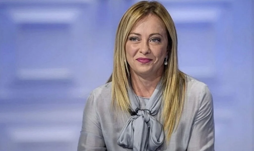 İtalya'nın yeni Başbakanı Meloni, görevi selefi Draghi'den devraldı