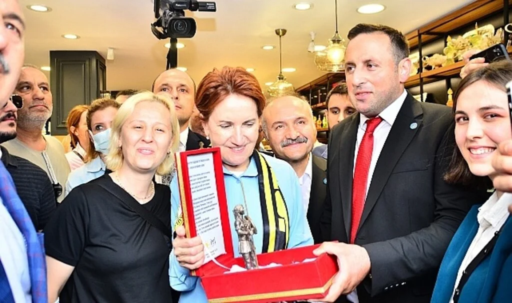 İYİ Parti Terme'de Kongre Kararı Başkan Ata Ayyıldız: Biz Yöneteceğiz