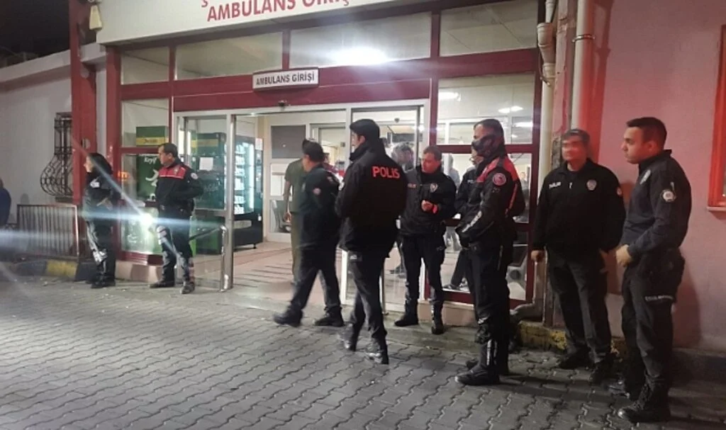  İzmir’de bıçaklanan 14 yaşındaki çocuk hayatını kaybetti