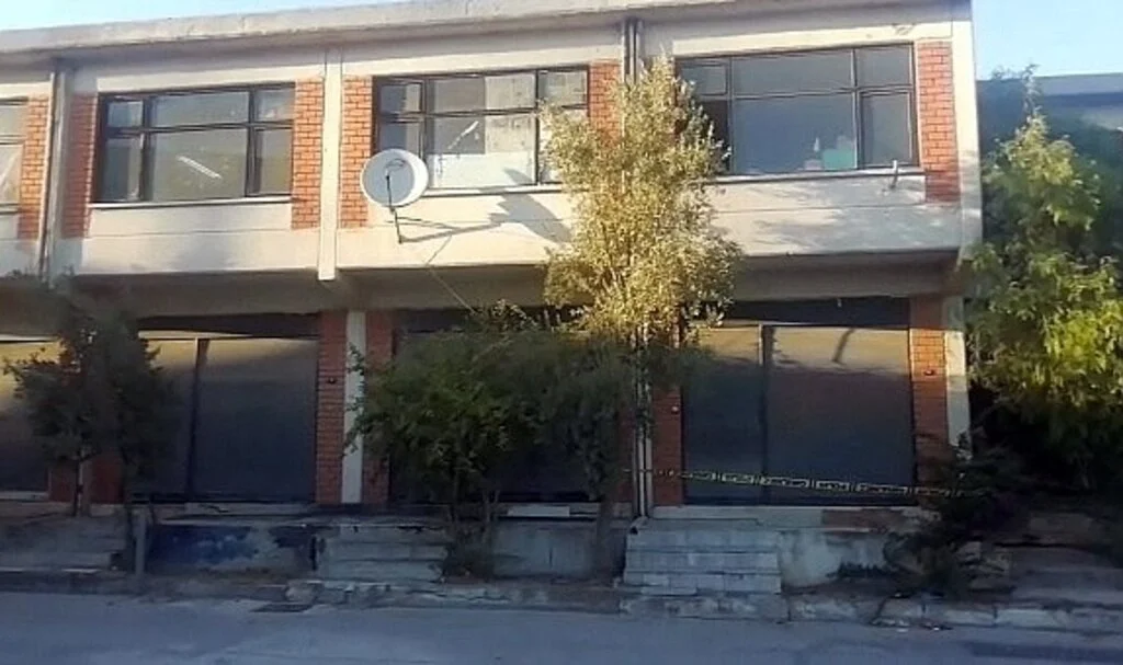 İzmir'de bir kadın, iş yerinde başından vurulmuş halde bulundu