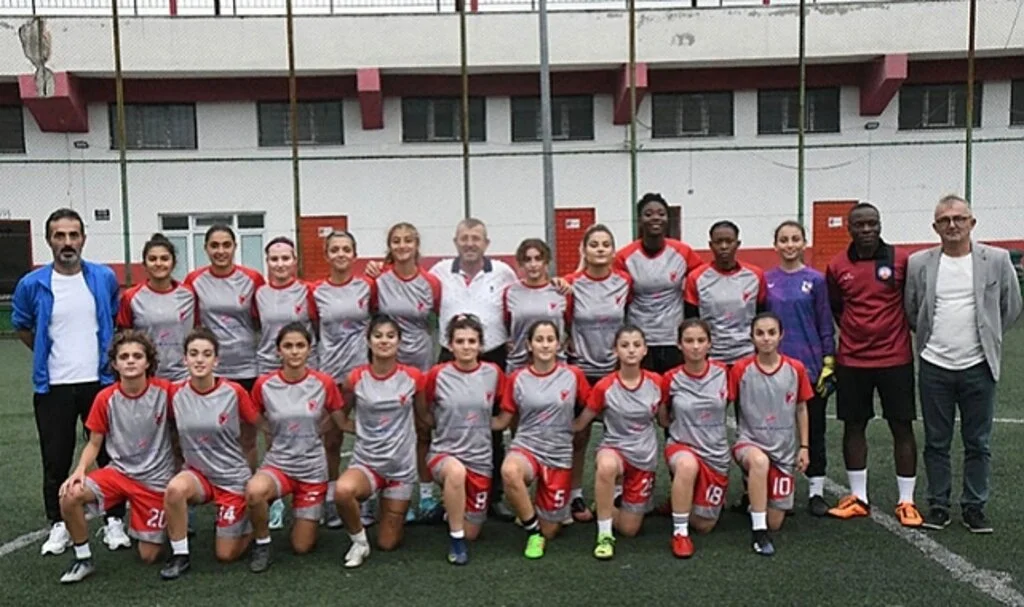 Kadın Futbol Süper ligleri'nde kuralar çekiliyor