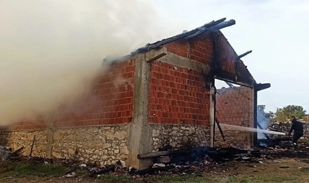 Kastamonu’da 500 balya saman ile balya makinesi yandı