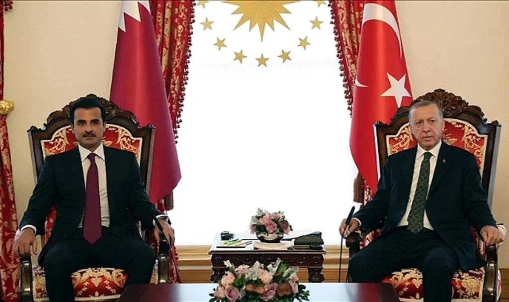 Katar, dünyanın farklı bölgelerindeki gerilimi azaltmak için Türkiye ile koordinasyonu sürdürüyor