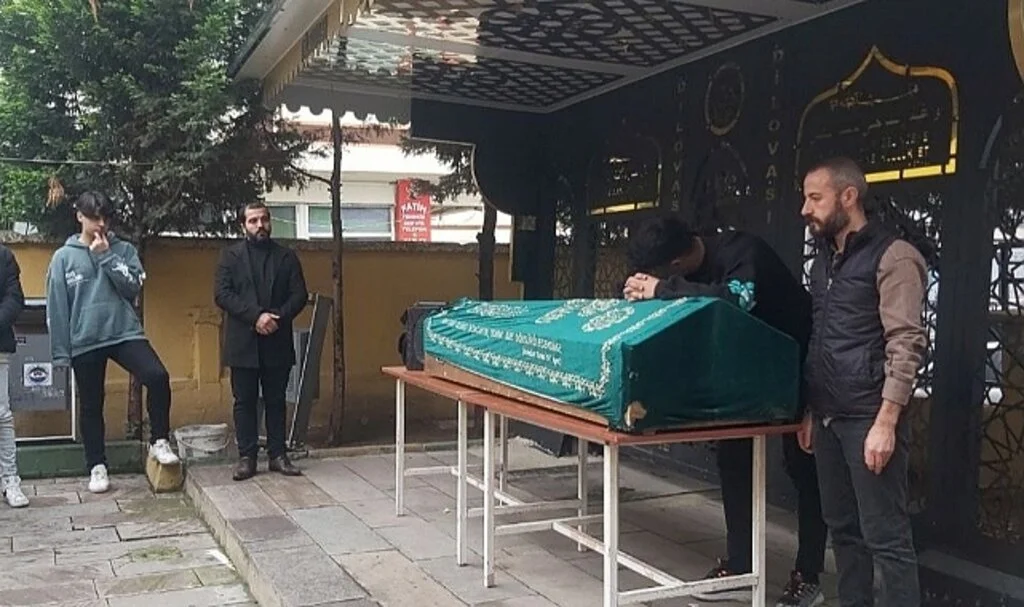 Kavgada kazara vurulan babaya hüzünlü veda