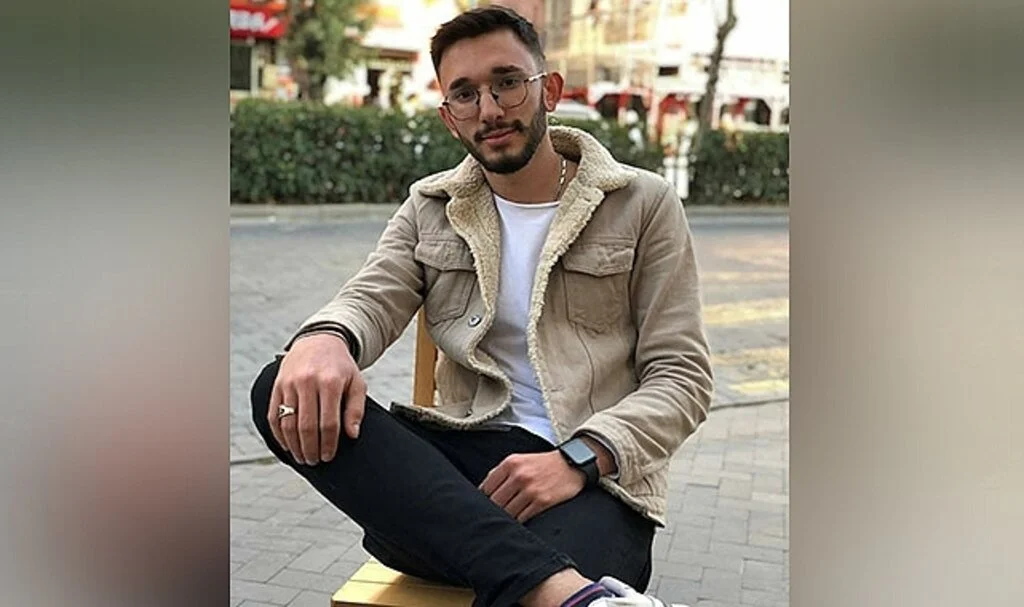 Kaza yapan otomobile motosiklet çarptı; 1 ölü, 2 yaralı