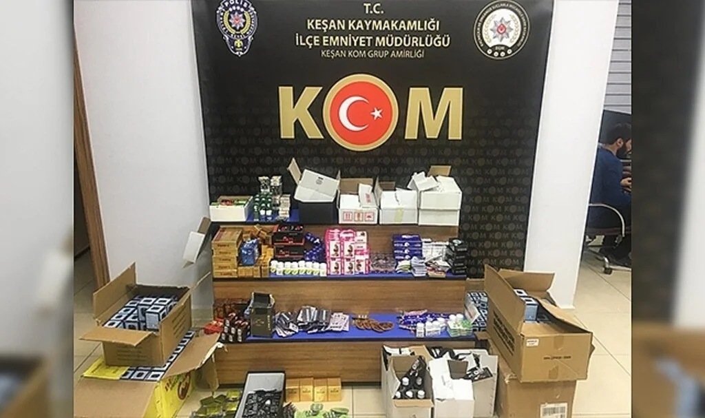 Keşan'da çok sayıda cinsel içerikli ürün ele geçirildi