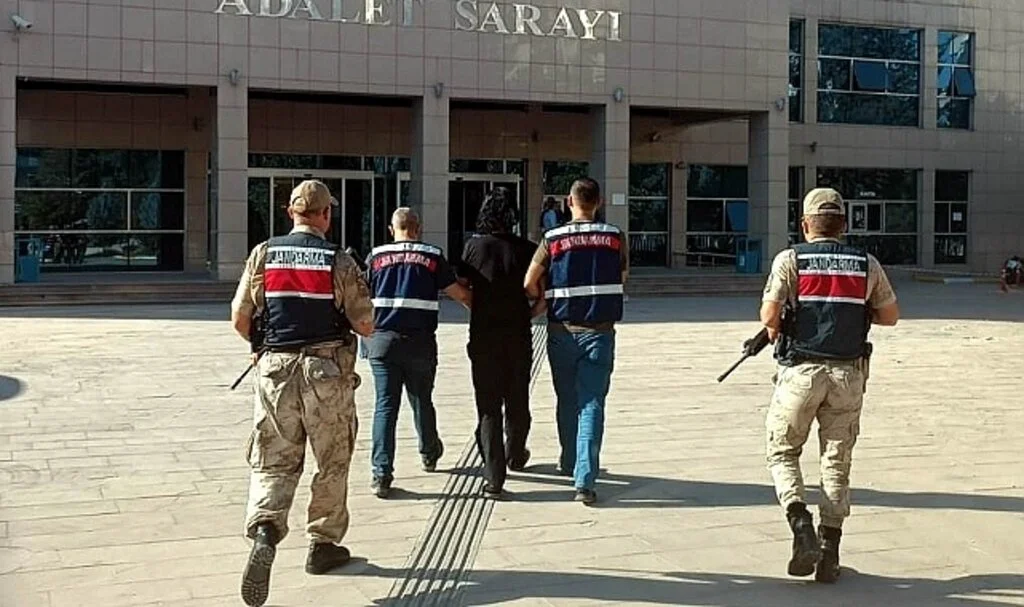 Kilis’te 2 DEAŞ’lı terörist tutuklandı