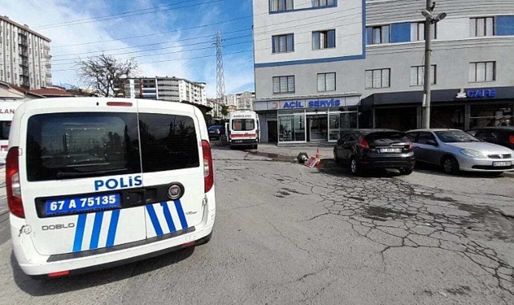 Komşular arası tartışma baltalı kavgaya dönüştü: 4 yaralı