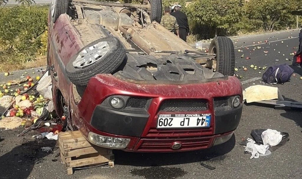 Kontrolden çıkan araç takla attı: 2 yaralı
