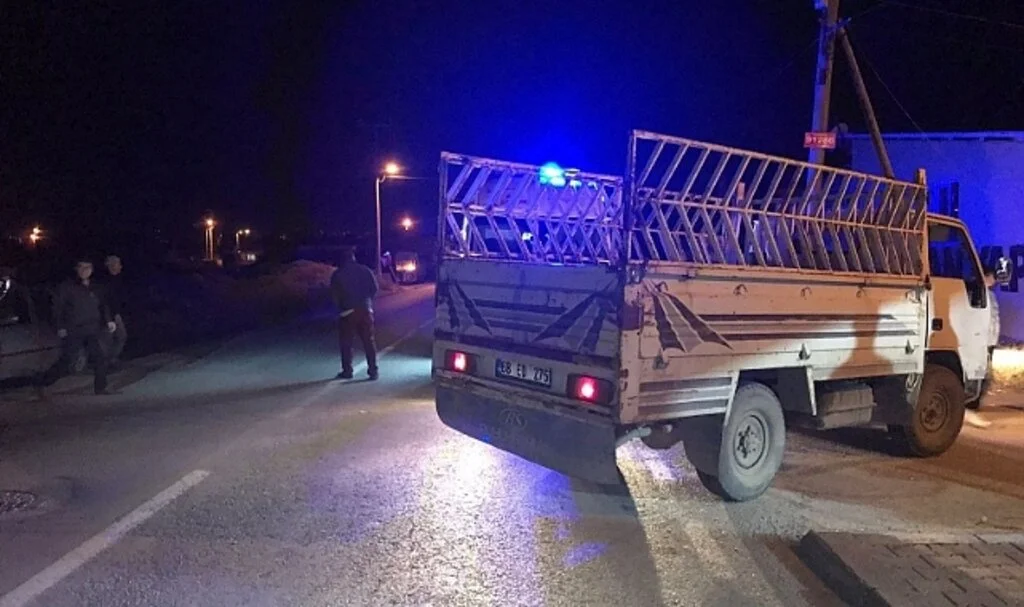 Konya’da kamyonet ile motosiklet çarpıştı: 2 yaralı