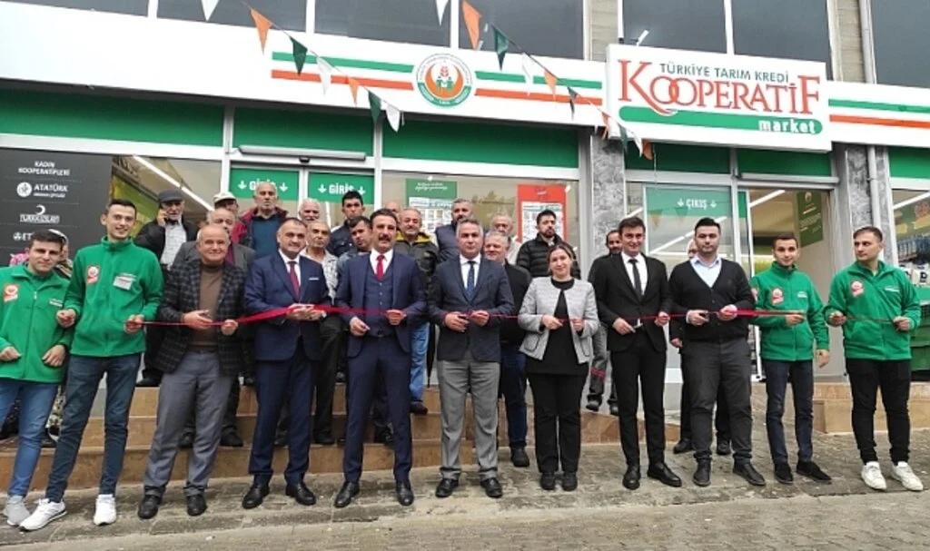 Kooperatif Market Salıpazarı'nda
