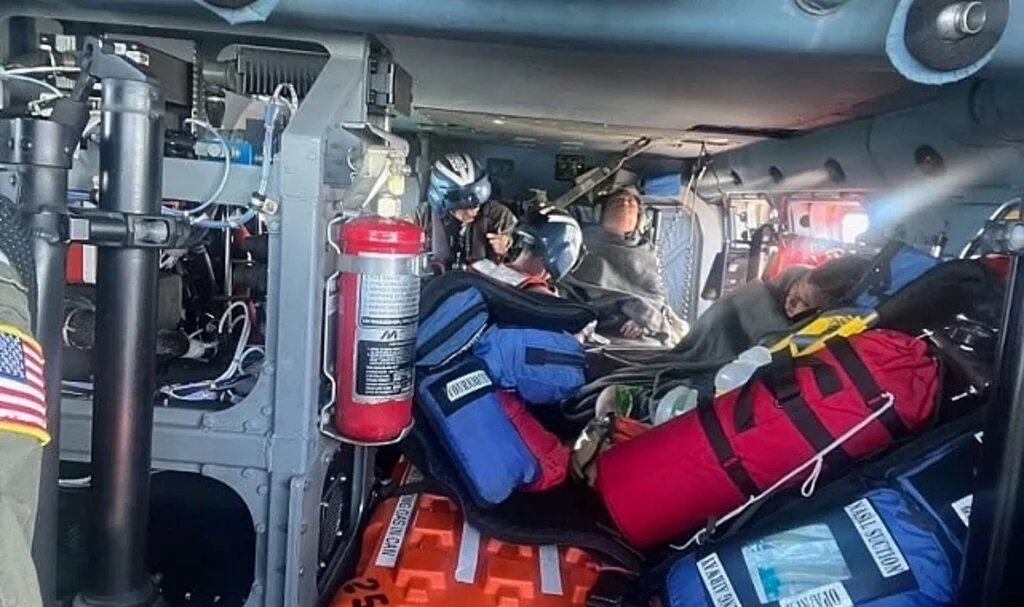Köpekbalığı saldırısına uğrayan balıkçılar için nefes kesen kurtarma operasyonu