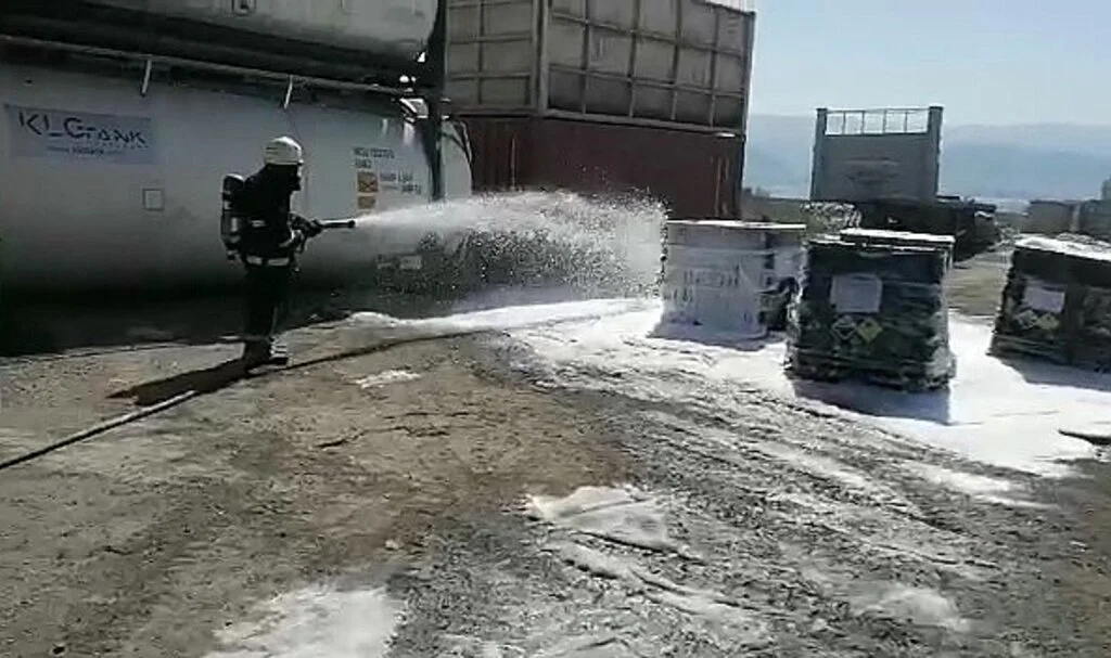 Limanda asit alarmı