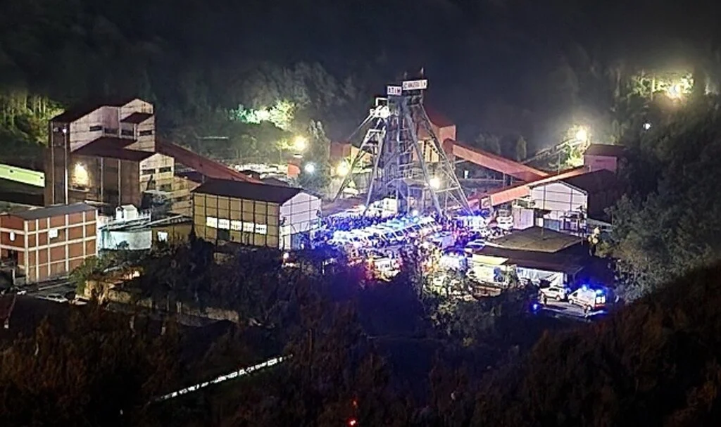 Maden ocağındaki patlamada ekipler seferber oldu: Kurtarma çalışmaları sürüyor
