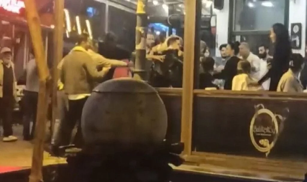 Maltepe’de ‘hesabı biz öderiz’ tartışması kamerada