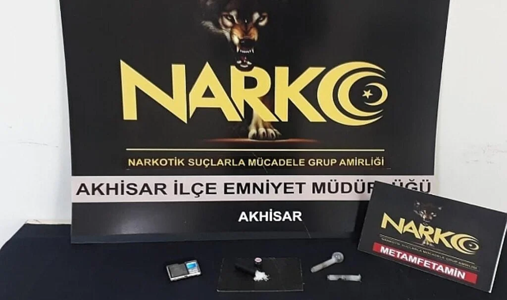 Manisa'da uyuşturucudan 3 tutuklama