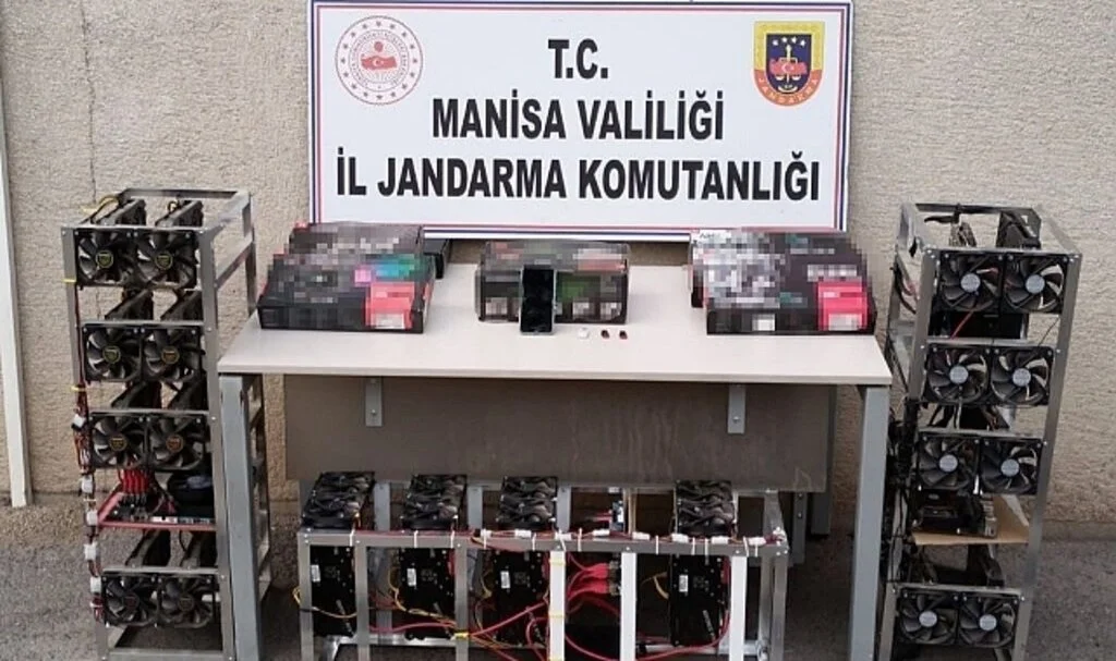 Manisa'da yasadışı kripto para madenciliğine baskın