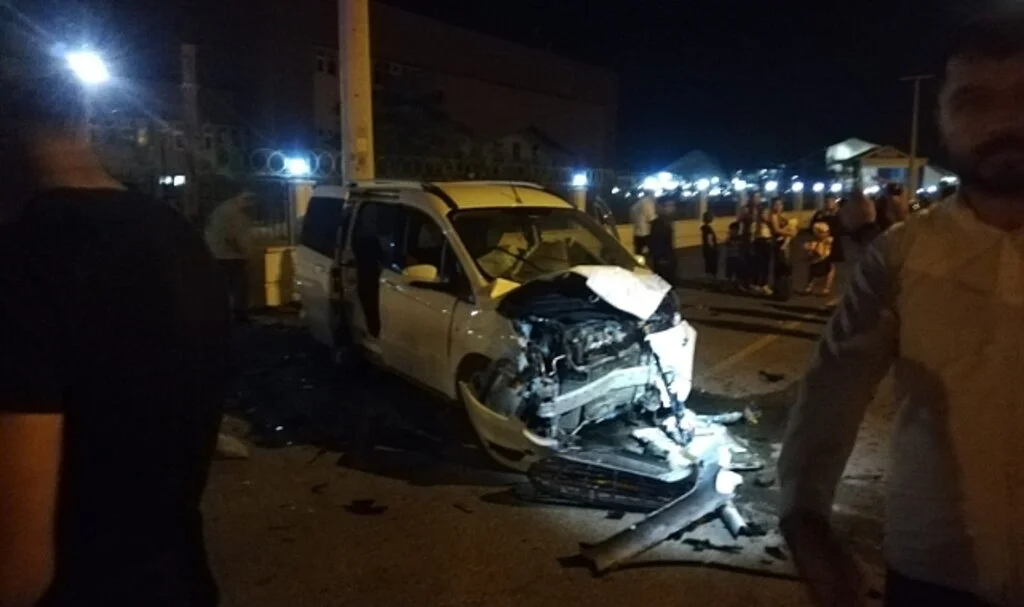 Mardin’de düğün yolunda kaza: 2’si çocuk 5 yaralı