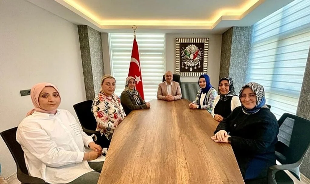 Memur Sen'in Kadın Kolları üyeleri 'kadın gücü'