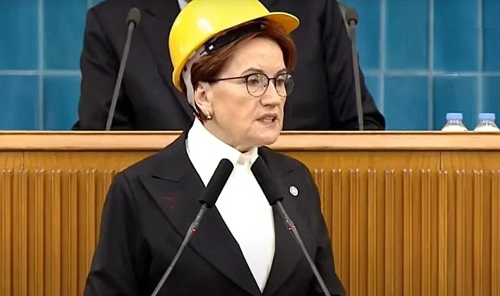 Meral Akşener kürsüye maden işçisini çıkardı