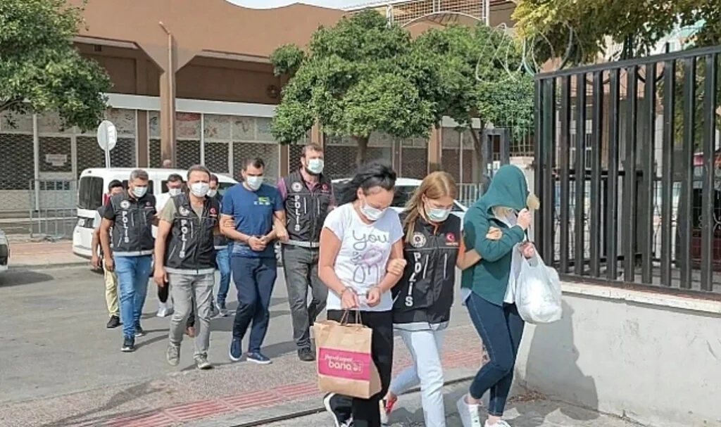 Mersin'deki kokain yakalamasına 3 tutuklama