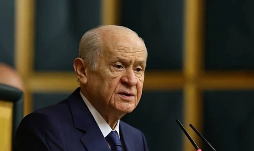 MHP lideri Bahçeli: Cemevleri ibadethanedir, bize düşen saygı duymak ve destekleyici tavır almaktır; bunda tereddüt edecek hiçbir şey yok