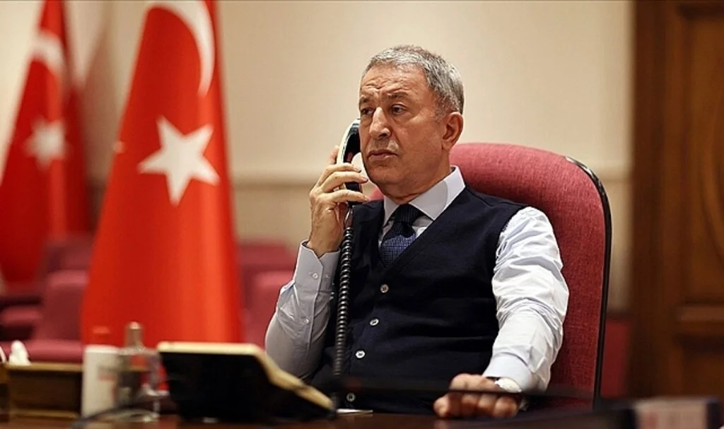Milli Savunma Bakanı Akar, Macar mevkidaşı ile telefonda görüştü