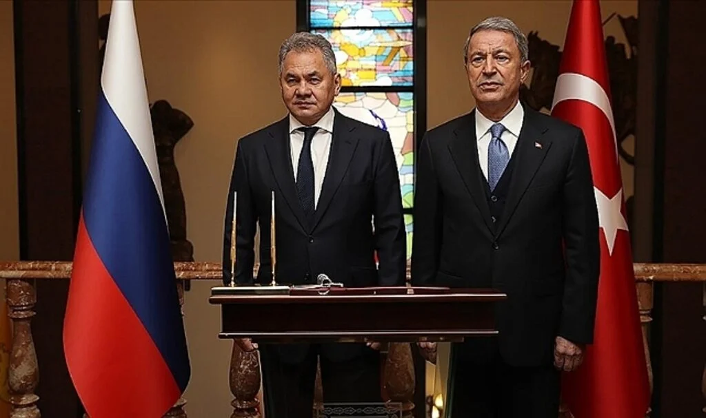 Milli Savunma Bakanı Akar, Rusya Savunma Bakanı Şoygu ile telefonda görüştü