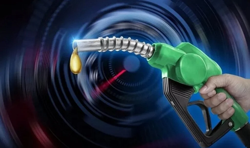 Motorine üst üste gelen zamlar gündem olmuştu! Bu gece benzin fiyatına da zam geliyor... (31 Ekim 2022 güncel akaryakıt fiyatları)