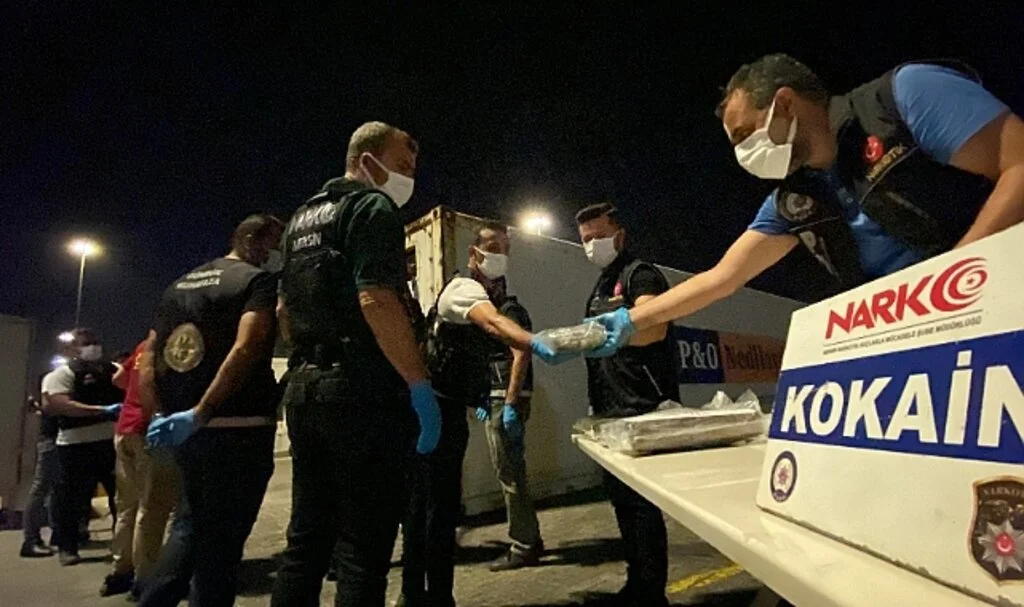Muz konteynerinde 48 kilo 800 gram kokain ele geçirildi