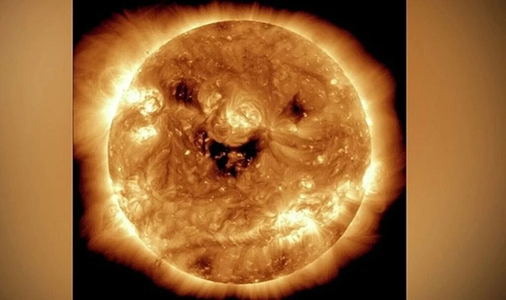 NASA, güneşin 'gülüşünü' yakaladığı fotoğrafı paylaştı: Peynir de