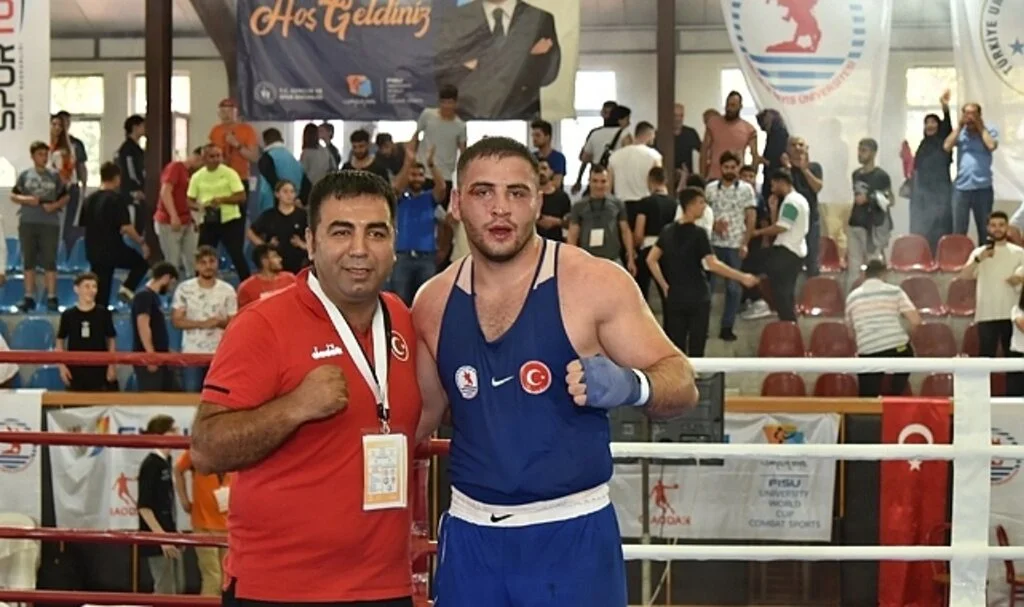OMÜ’lü Berat Acar dünya şampiyonu