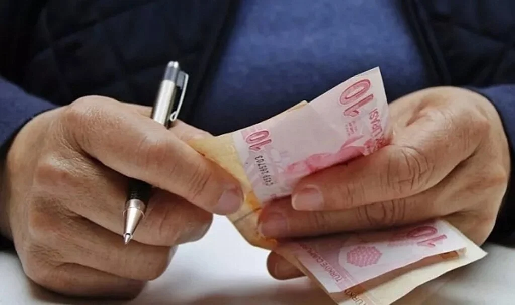 Onlar EYT’ye değil işe takılanlar! Sayıları milyona yaklaştı: Bir ay boyunca 3 bin 500 lira...