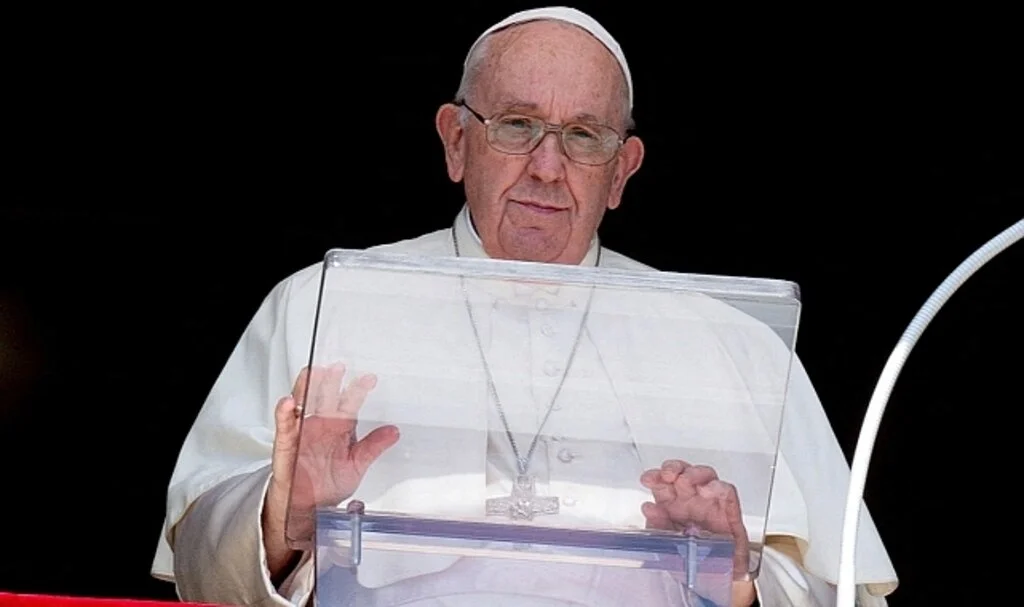 Papa Franciscus, Ukrayna’da savaşı durdurması için Putin’e ‘yalvardı’