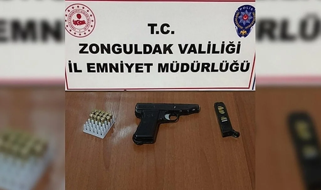 Polis uygulamada silah ve uyuşturucu ele geçirdi