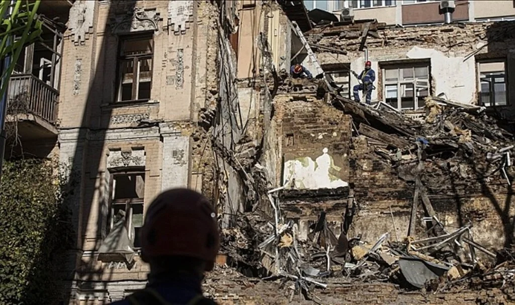Rus saldırıları nedeniyle altyapısı zarar gören Ukrayna'da bir günlük enerji tasarrufu