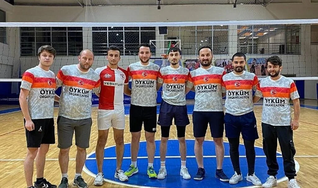 Salıpazarı'nda Düzenlenen voleybol turnuvasında Grup Maçları Geride Kaldı 