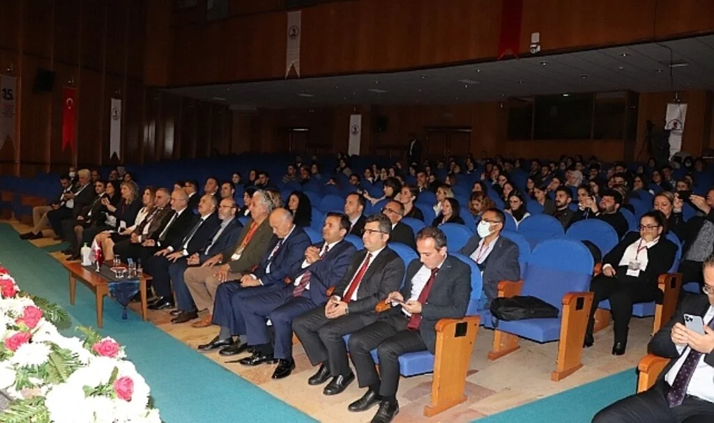 Samsun'da "5. Uluslararası 15. Ulusal Sağlık ve Hastane İdaresi Kongresi" başladı