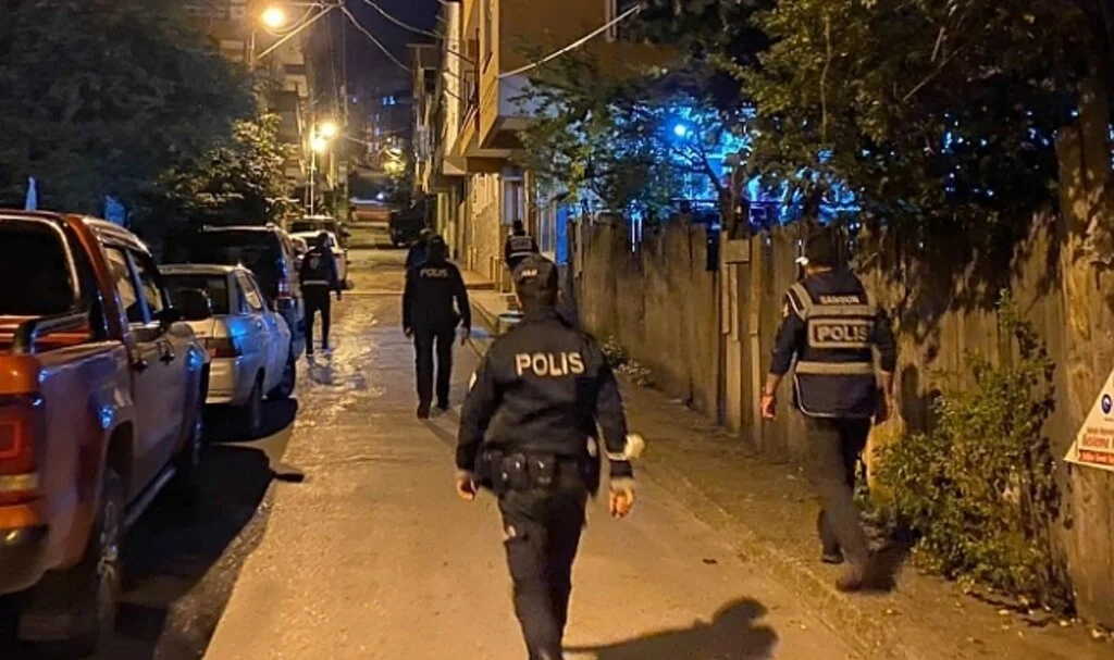 Samsun'da aranan şahıslara operasyon: 24 gözaltı