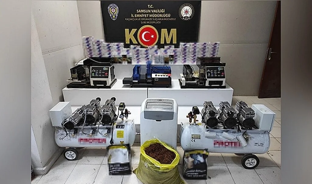 Samsun'da bir evde otomatik sigara sarma makineleri ve 20 bin makaron ele geçirildi