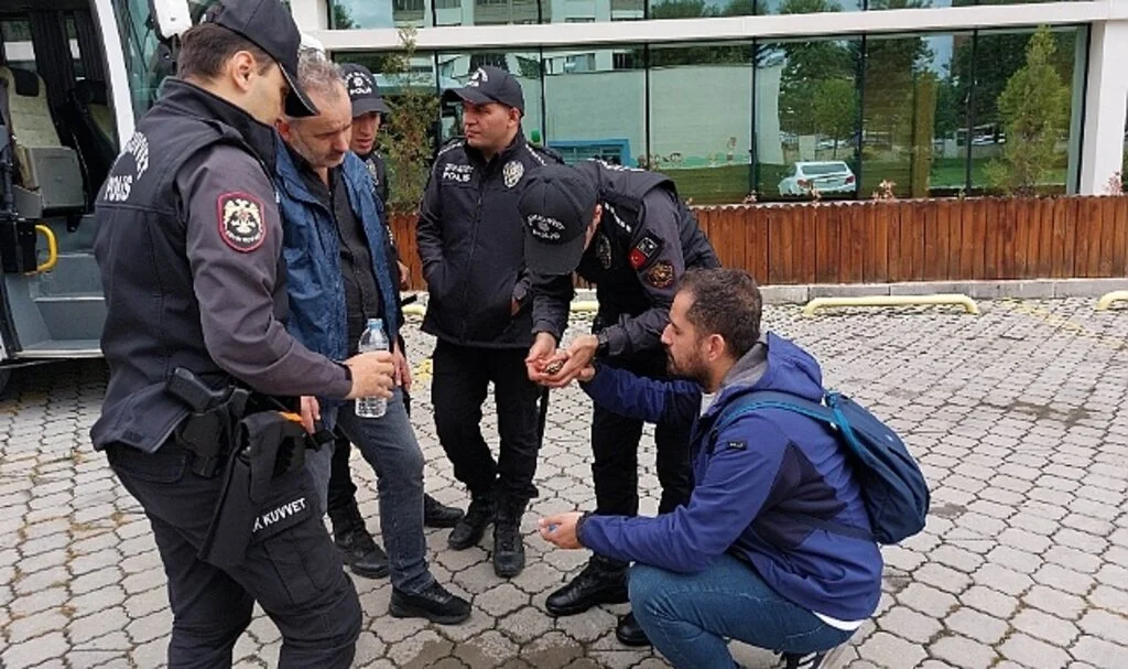 Samsun'da Çevik kuvvet polisi yaralı bıldırcın için seferber oldu