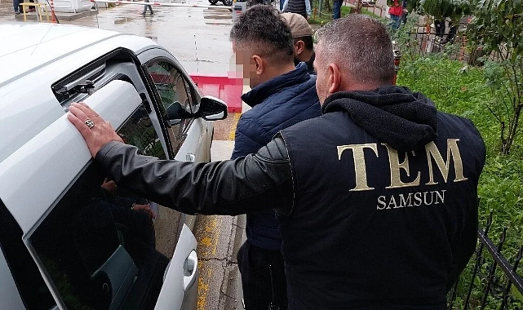 Samsun'da FETÖ'nün yeni yapılanmasına operasyon: 9 gözaltı