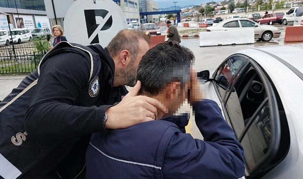 Samsun'da FETÖ operasyonu: 6 gözaltı