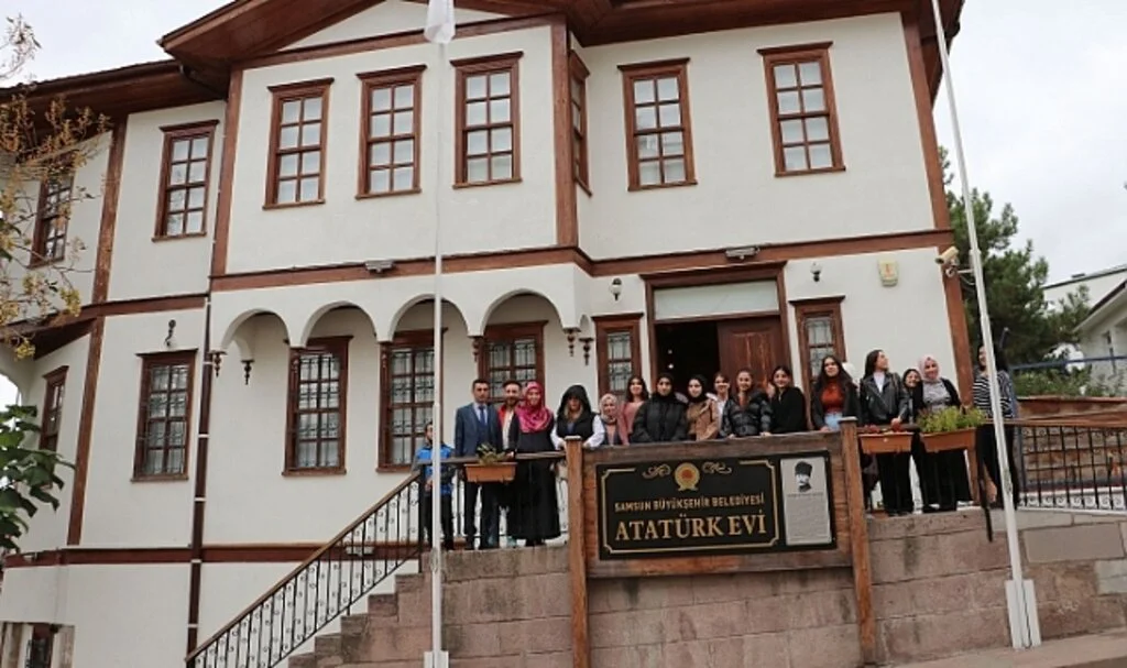 Samsun'da KYK yurtlarında kalan öğrenciler Havza'yı gezdi 