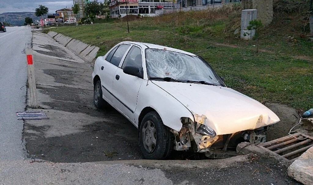 Samsun'da Ladik İlçe Seçim Kurulu Müdürü kazada yaralandı