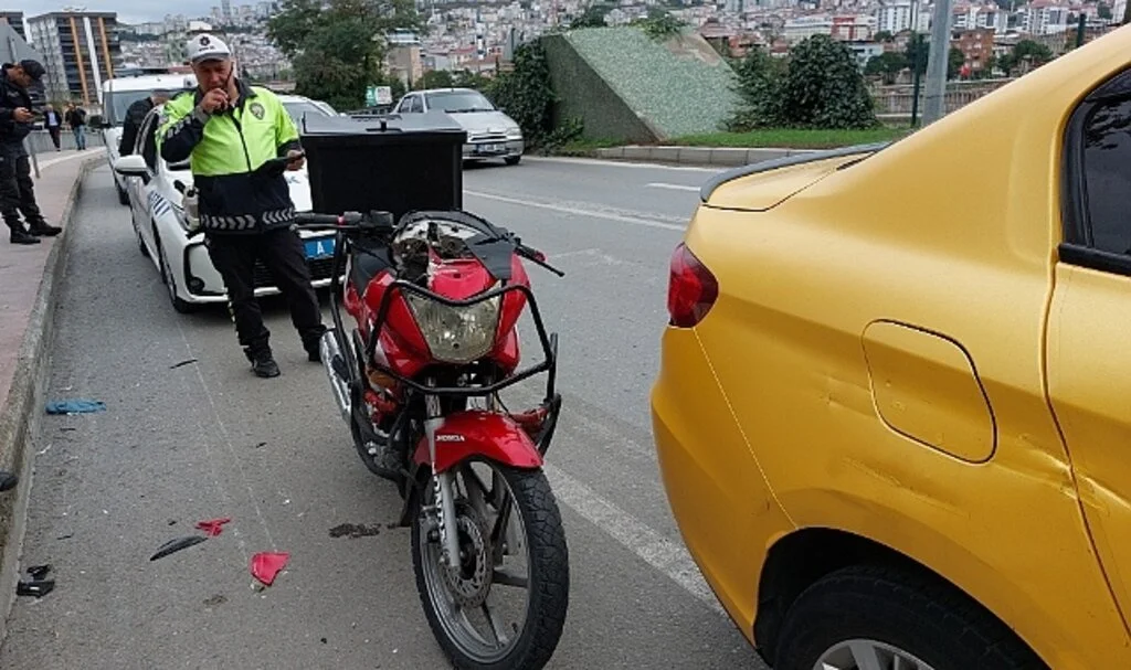 Samsun'da motosiklet taksiyle çarpıştı: 1 yaralı